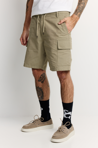 22782545001; 22782545002; 22782545003; 22782545004; 22782545005; Finlayson Shortsit Oliivinvihreä / XXL
