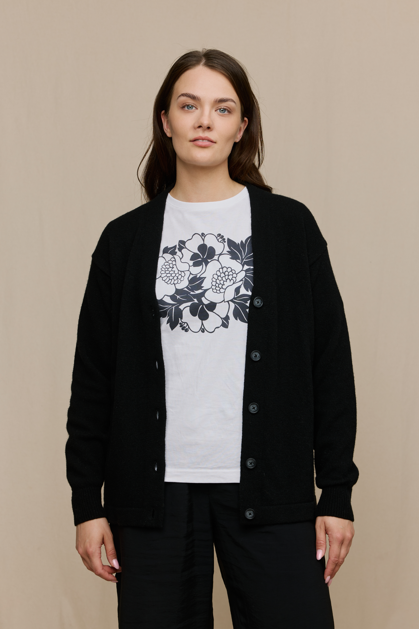 FW51004-999-XL; Finlayson Eve Neuletakki Musta / XL 